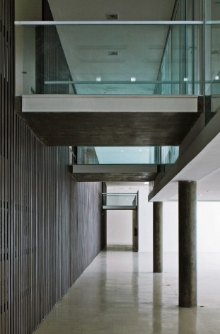 Centro de capacitação dos profissionais da educação Dra. Zilda Arns. Vista interna. Carolina Penna Arquitetura e Urbanismo, 2008 – 2011. São Caetano do Sul, SP - Brasil<br />foto Nelson Kon 