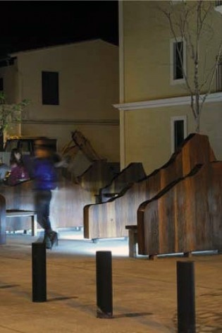 Plaza 2, Plaça del Molí. Carlos J. Gómez y Eva M. Álvarez. 2009<br />divulgación 
