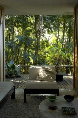 Residência Vianna Peres/ Ubatuba, SP – Arq. Fernando Vianna Peres