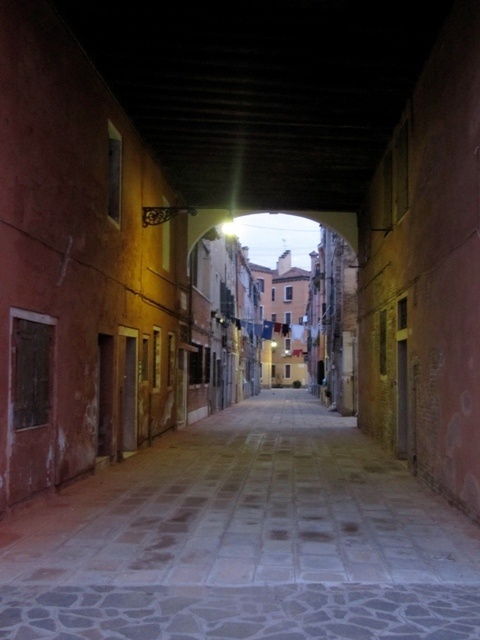 Veneza amanhecendo, Vila em Sestiere Castelo<br />Foto Sergio Jatobá 