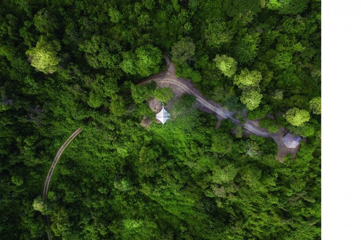 Learning Viewpoint, Cerro Blanco Protected Forest, Guayaquil, Ecuador, 2022. Architects David Barragán, Pascual Gangotena, Maríaluisa Borja and Esteban Benavides (authors) / Al Borde
<br />Foto/photo Jag Studio 