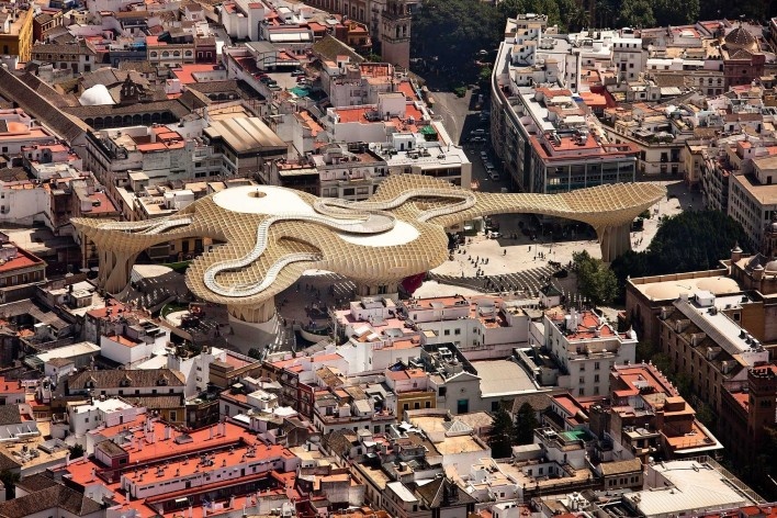 Metropol Parasol, vista aérea da implantação, Sevilha. J. Mayer H. Architects, 2004<br />Foto Fernando Alda 