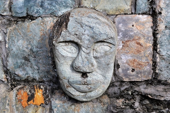 Mascarão com traços negroides do chafariz do Largo do Rosário, Diamantina MG, 2014<br />Foto Elio Moroni Filho 