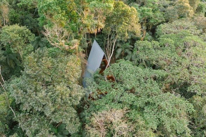 Monkey House, Paraty RJ Brasil, 2020. Arquiteto Marko Brajovic / Atelier Marko Brajovic<br />Foto/ Photo Rafael Medeiros / Gustavo Uemura 