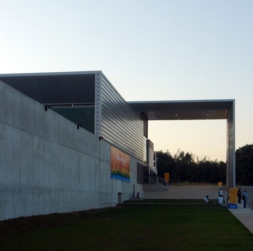Entrada dos atletas<br />Imagem dos autores do projeto 