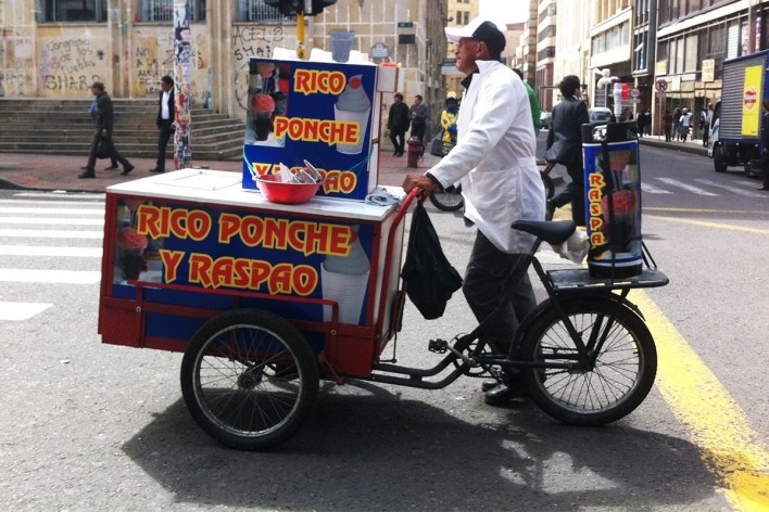 Vendedores ambulantes de Bogotá<br />Foto Abilio Guerra 