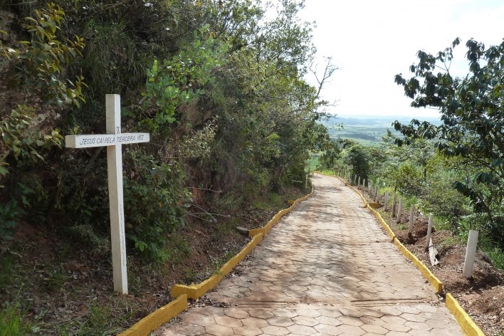 Subida para o Morro da Mesa<br />Foto Michel Gorski 