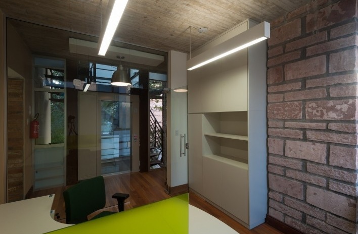 Casa Lutzenberger, escritório. Reforma Kiefer arquitetos