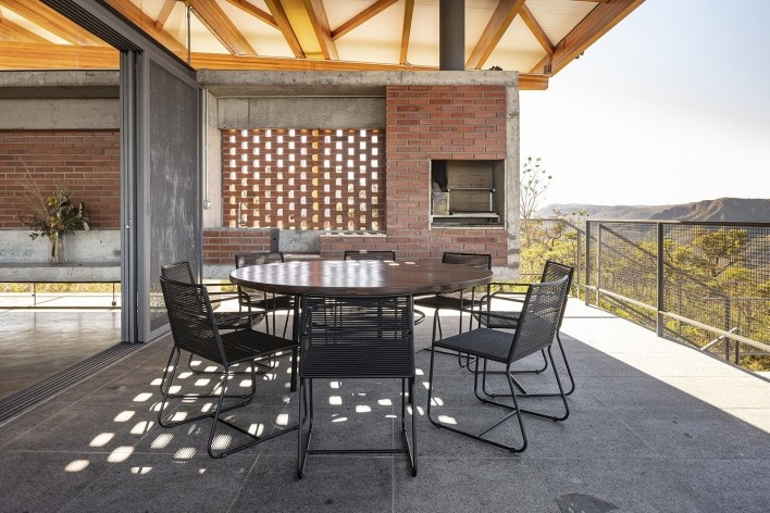Palicourea House, São Jorge GO Brasil, 2021. Architects Daniel Mangabeira, Henrique Coutinho and Matheus Seco / Bloco Arquitetos<br />Foto/photo Joana França 