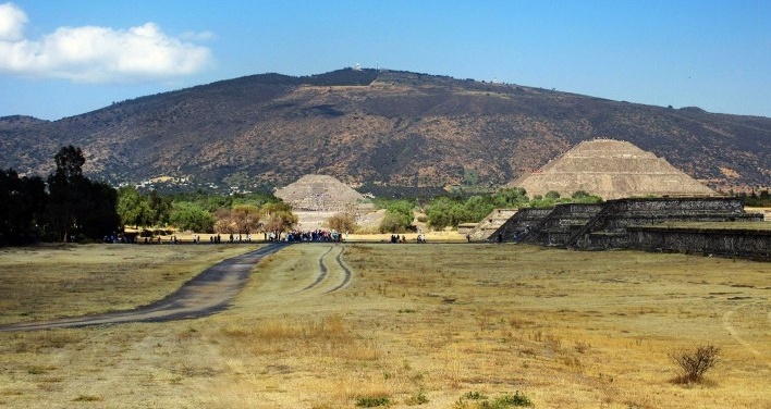 Teotihuacán, eixo principal formado pela Avenida dos Mortos, México<br />Foto Victor Hugo Mori 