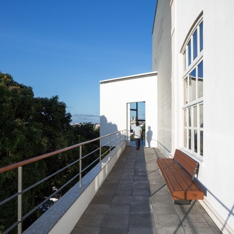 Casa do Carnaval, balcão térreo, Salvador. Arquitetos Alexandre Prisco e Nivaldo Andrade<br />Foto Manuel Sá 