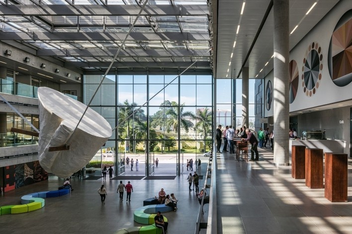 Sesc Guarulhos, Guarulhos, 2019. Arquitetos Lilian Dal Pian e Renato Dal Pian / Dal Pian Arquitetos<br />Foto Nelson Kon / Sesc SP 
