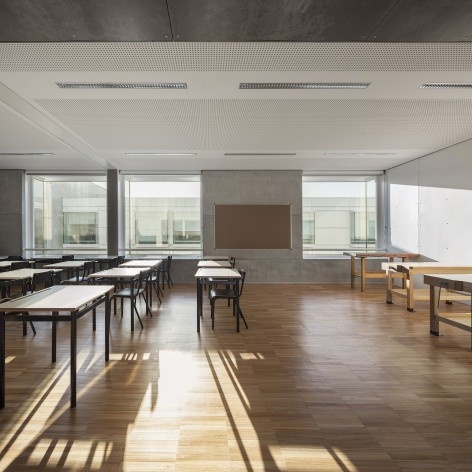 Escola Gaspar Frutuoso, Ribeira Grande, Azores, Portugal, 2016. Arquiteto Carlos Almeida Marques<br />Foto Fernando Guerra 