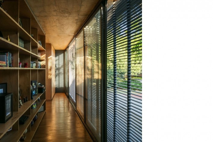 Casa em Cotia, UNA Arquitetos, 2016<br />Foto Nelson Kon 