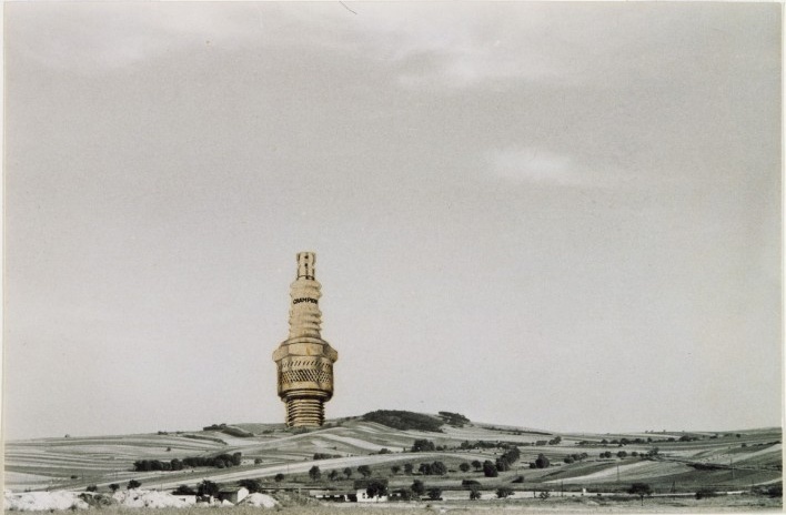 9+1. Ways of being political, “High rise buildings park plug project”, Hans Hollein, MoMA<br />Foto Fredy Massad 