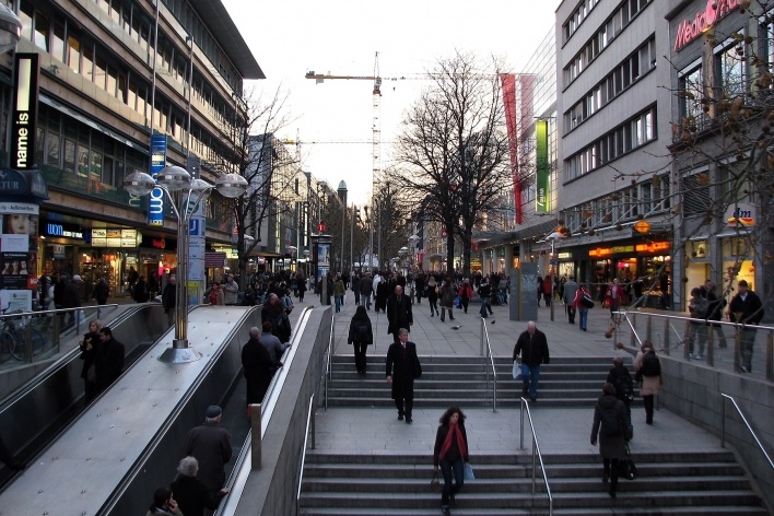 Centro de Stuttgart: a partir da vista da Königstrasse<br />Foto Roberto Rüsche 