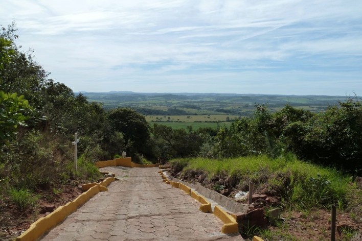 Subida para o Morro da Mesa<br />Foto Michel Gorski 