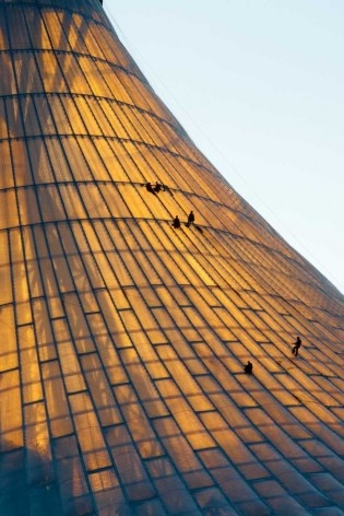“The Khan Shatyr Entertainment Centre”, Astana, Kazakhstan, 2006–2010. Foster+Partners<br />Photo by Nigel Young 