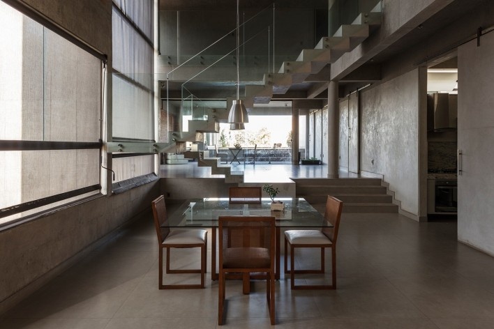 Estúdios Ouro Preto, Sete Lagoas MG Brasil, 2016. Arquitetos Carlos Alberto Maciel e Ulisses Mikhail Jardim Itokawa / Arquitetos Associados<br />Foto Leonardo Finotti 