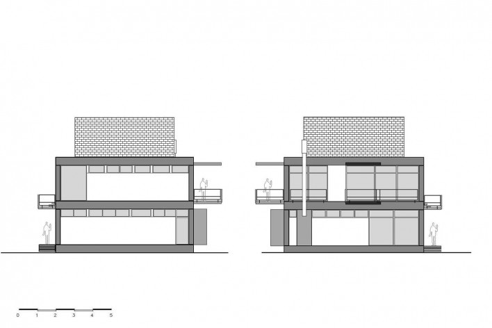 Casa D, elevações norte e sul, Praia Alegre, Penha SC Brasil, 2014. Arquiteto Pablo José Vailatti / PJV Arquitetura<br />Imagem divulgação  [PJV Arquitetura]