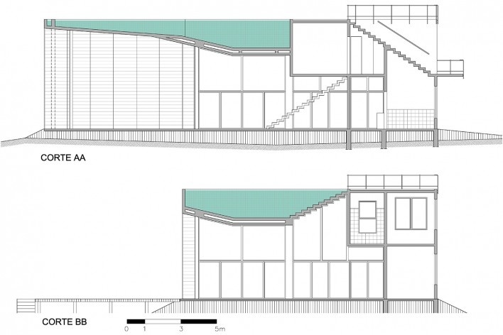 Casa no Cerrado, cortes AA e BB, Moeda MG, 2013-2015. Arquiteto Carlos M Teixeira<br />Desenho divulgação  [Vazio S/A]