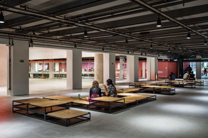 Sesc 24 de Maio, Paulo Mendes da Rocha + MMBB Arquitetos, São Paulo <br />Foto Nelson Kon 