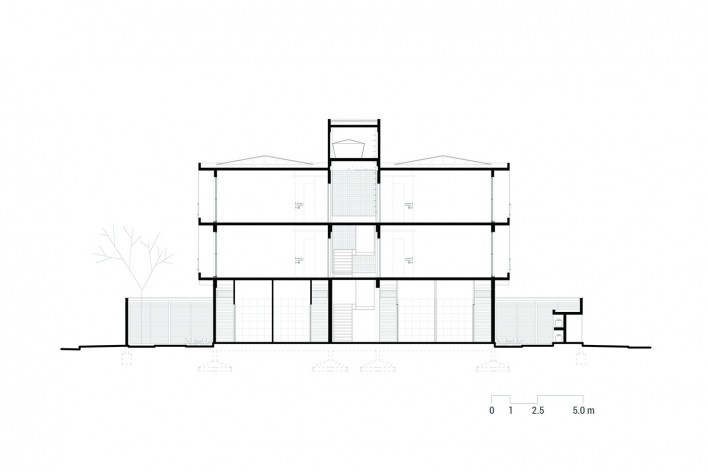 Casas + Edifício Misto MBV2, corte BB, Sobral CE Brasil, 2020. Arquitetos Bruno Braga, Bruno Perdigão, Igor Ribeiro e Luiz Cattony / Rede Arquitetos<br />Imagem divulgação  [Rede Arquitetos]