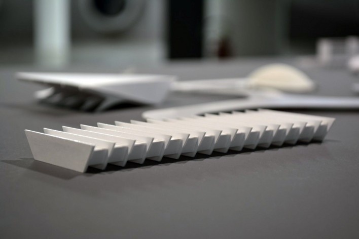 Maquete da primeira versão do conjunto, com solução estrutural dos pavilhões em pórtico<br />Foto Rafael Itsuo Takahashi 