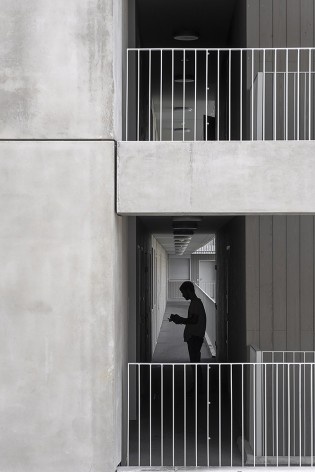 Bottière Chénaie, Nantes, France, 2019. Architects Kees Kaan, Vincent Panhuysen, Dikkie Scipio (authors) / Kaan Architecten<br />Foto/ photo Sebastian van Damme 
