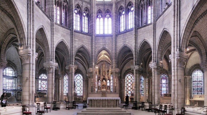 Basílica de Saint-Denis, arredores de Paris, França<br />Fotomontagem Victor Hugo Mori, 2010 
