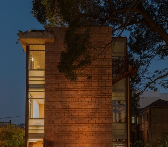 Casa Lutzenberger, vista externa. Reforma  Kiefer arquitetos