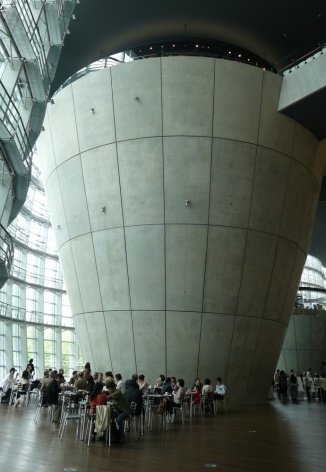 Museu de Arte Nacional, Tóquio. Arquiteto Kisho Kurokawa<br />Foto Flávio Coddou 