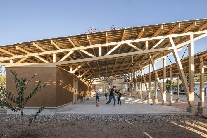 Centro de Cultura y Ecología Quiané, Santa Catarina Quiané, Oaxaca, México, 2020. Atarraya Taller de Arquitectura; DesignBuild Studio; Universidad de Ciencias Aplicadas de Múnich; Frente por la Defensa de la Tierra; Comunidad de Santa Catarina Quiané y Ca<br />Foto Paulina Ojeda 
