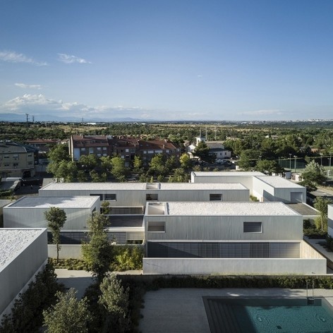 Caledonian Somosaguas, Madri Espanha, 2017. Arquiteto Marcio Kogan/ StudioMK27<br />Foto Fernando Guerra 