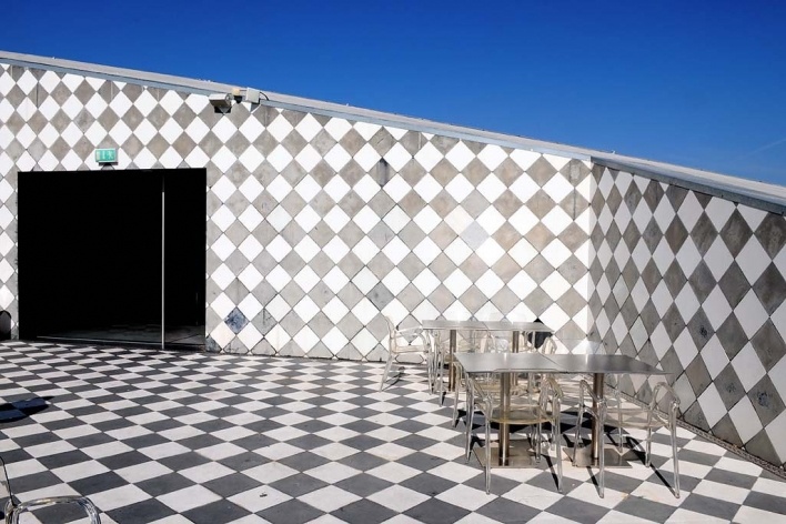 Casa da Música, restaurante no terraço de cobertura, Porto, 2005. Arquitetos Rem Koolhaas e Ellen van Loon / OMA<br />Foto Junancy Wanderley 