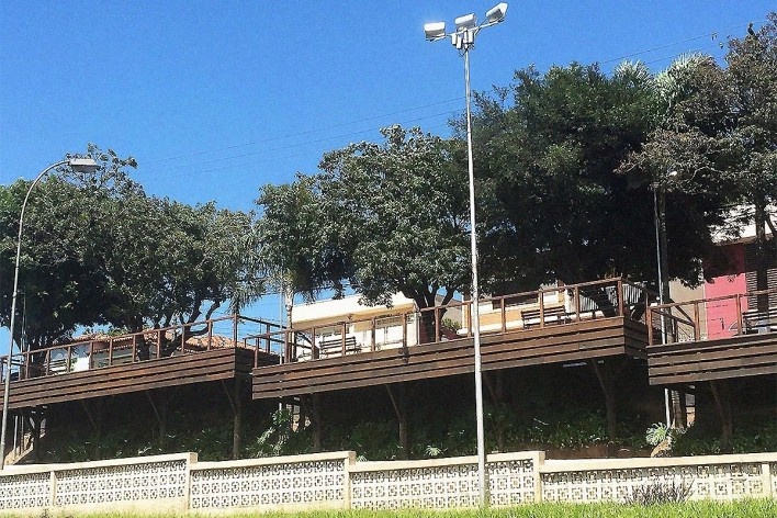 Terraço dos Resedás. Douglas Piccolo e Cibele Correard Piccolo