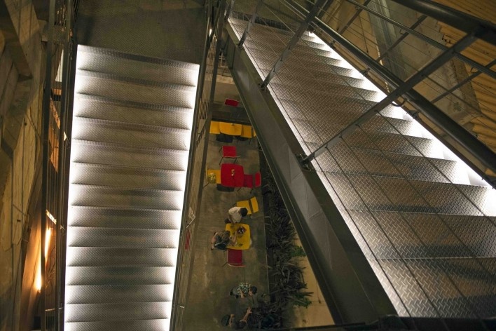 RedBull Station, São Paulo. Escritório Triptyque<br />Foto Pedro Kok 