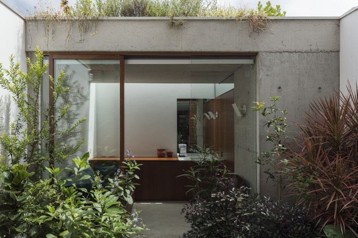 Casa Schendel, São Paulo SP Brasil, 2017. Arquitetos Marina Acayaba e Juan Pablo Rosenberg / AR Arquitetos<br />Foto Leonardo Finotti 