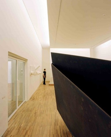 Centro Universitário Maria Antônia, exposição inaugural do Instituto de Arte Contemporânea com obras dos artistas Amilcar de Castro, Mira Schendel, Sergio Camargo e Willys de Castro, São Paulo SP, dez. 2006<br />Foto Bebete Viégas 