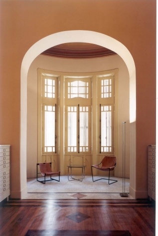 Biblioteca FAU-Maranhão, antiga Vila Penteado, arq. Carlos Ekman. Reforma Escritório Piratininga<br />Foto Cristiano Mascaro 