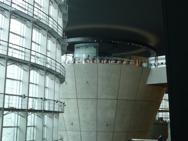 Museu de Arte Nacional, Tóquio. Arquiteto Kisho Kurokawa<br />Foto Flávio Coddou 