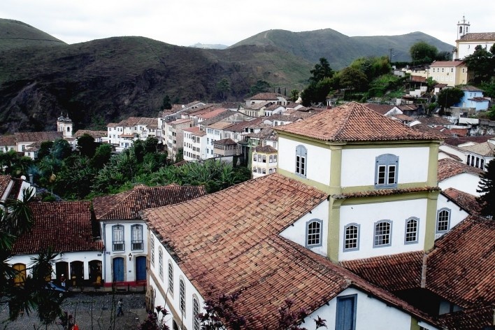 Vista aérea da cidade de Ouro Preto, Brasil. Foto tirada a partir do Grande Hotel Ouro Preto, out. 2006<br />Foto Francisco Alves 