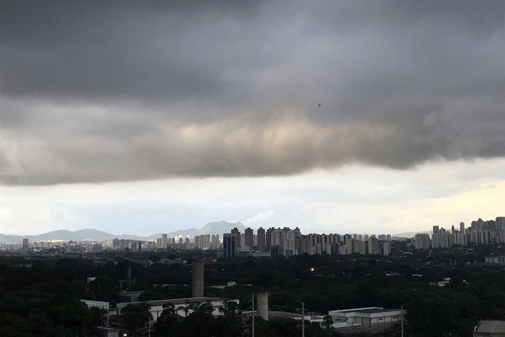 Ensaio “Alvoradas e crepúsculos”<br />Foto Claudia Stinco 