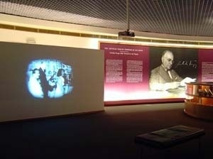 Memorial Getúlio Vargas. Hall de entrada<br />Foto de Kadu Niemeyer 