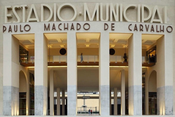 Fachada principal do Estádio do Pacaembu