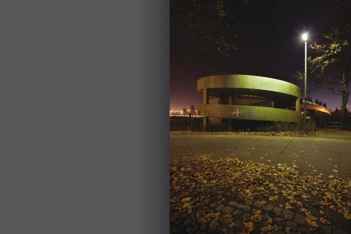 Passarela sobre canal em Tegel. Exposição "Berlinscapes"<br />Foto Tuca Vieira 