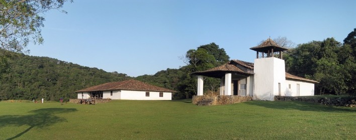 Capela do Sítio Santo Antônio em São Roque<br />Fotomontagem Victor Hugo Mori, 2008/2018 