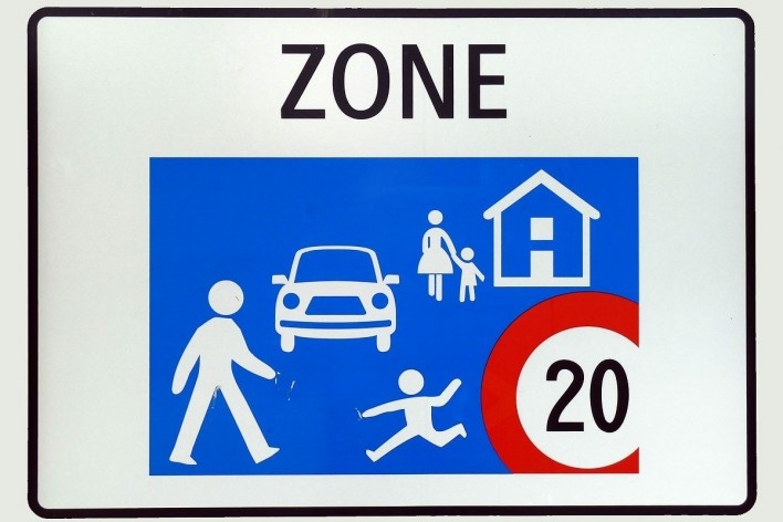 Placa em Gruière, Suíça<br />Foto Michel Gorski 