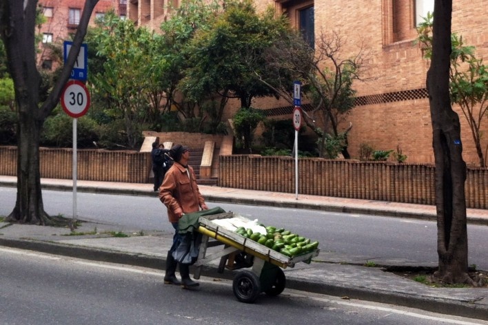 Vendedores ambulantes de Bogotá<br />Foto Abilio Guerra 