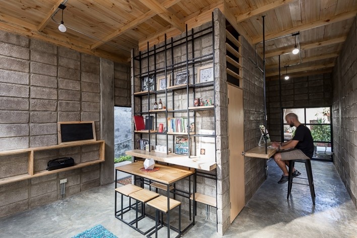 Casa Entre Bloques, Babahoyo, Ecuador, 2017. Arquitecto José Fernando Gómez M / Natura Futura Arquitectura<br />Foto Juan Alberto Andrade y Cuqui Rodriguez / Jag Studio 